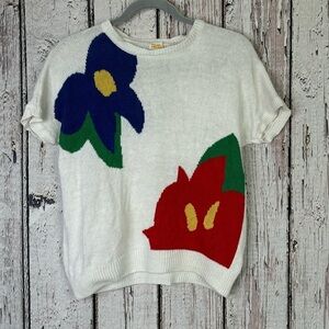 VINTAGE 1980s Century Short Sleeve Pullover White Sweater Floral Motif‎ Medium